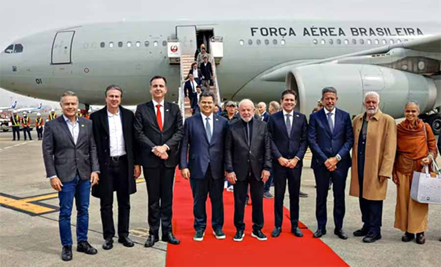 Lula tenta aproveitar inferno de Bolsonaro
