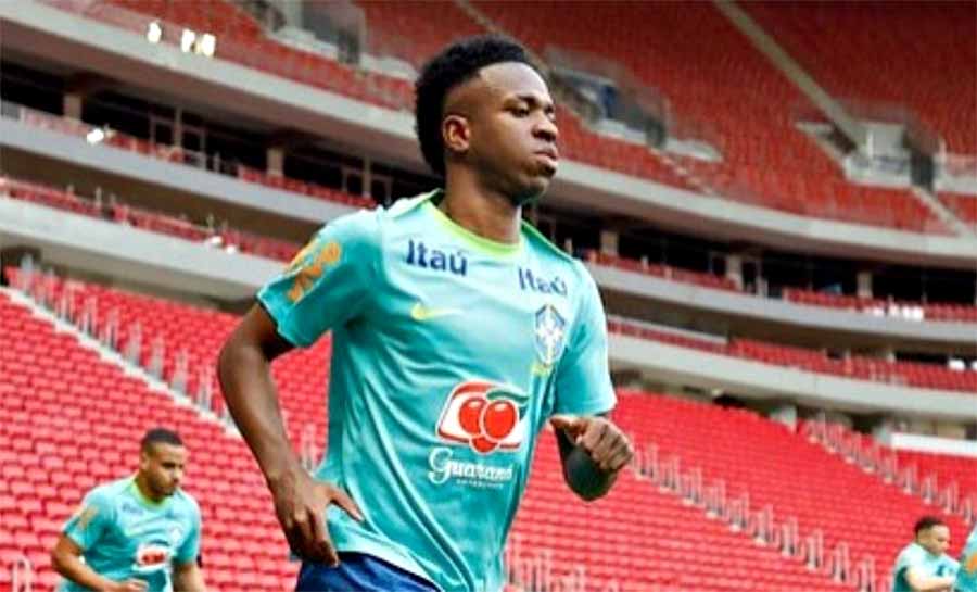 Ex-Palmeiras pede Vini Jr no banco da Seleção e manda recado