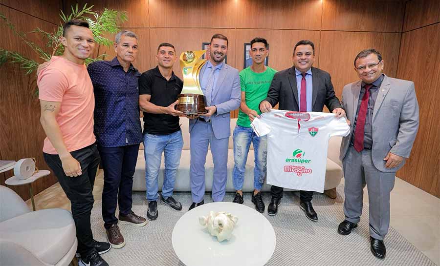 Independência Futebol Clube vai à Assembleia agradecer apoio ao esporte