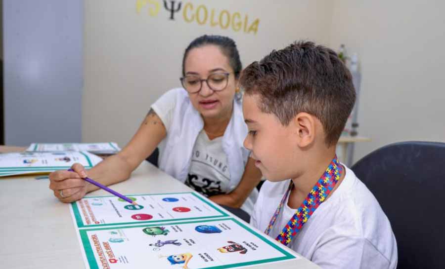 Atendimento especializado para autistas avança na rede pública de saúde do Acre