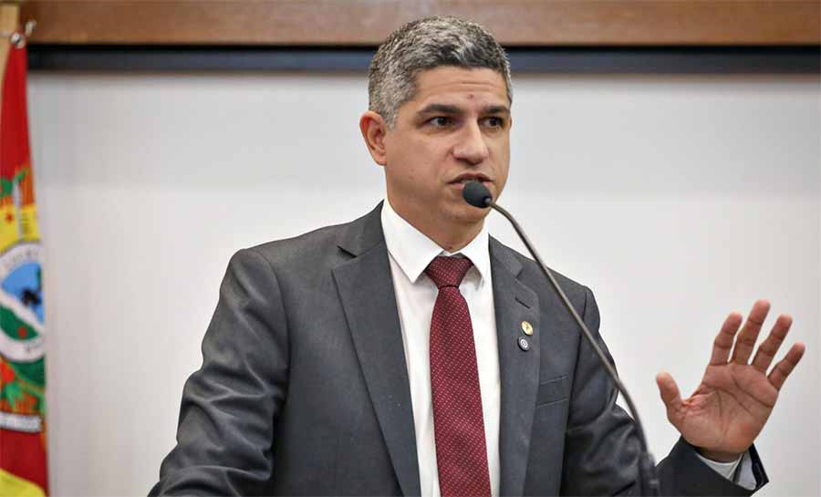 Calegário propõe criação de Frente Parlamentar para combate a crimes virtuais