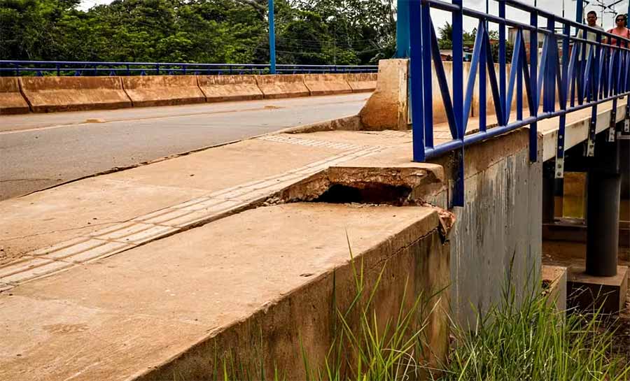 Obras na ponte sobre o Igarapé Judia seguem sem prazo para conclusão em Rio Branco