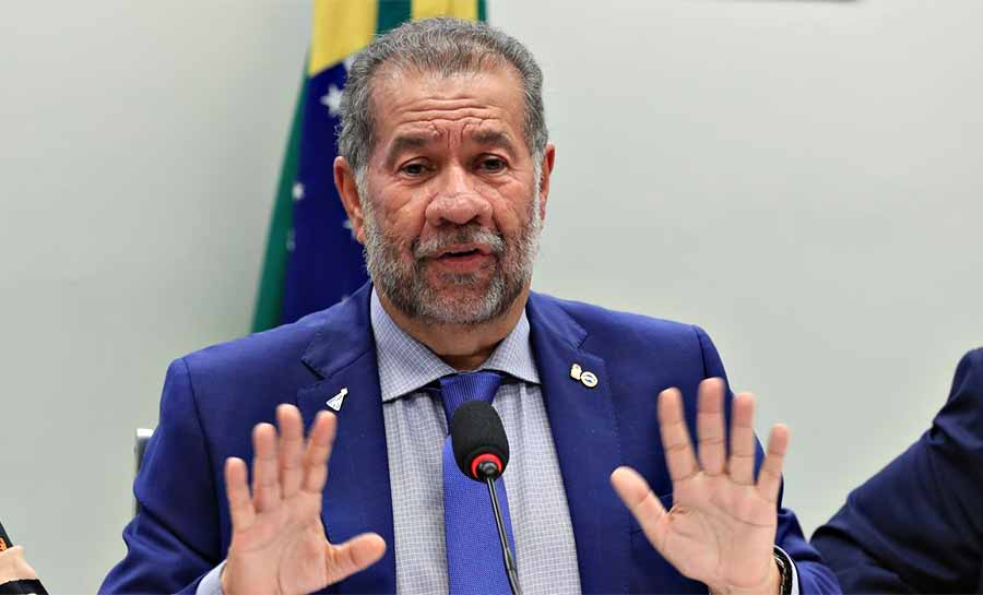 Lupi diz que é difícil calcular quantos tiveram descontos irregulares