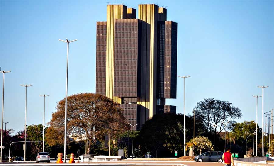 Nova elevação da Selic impõe fardo ainda mais pesado à economia, afirma CNI