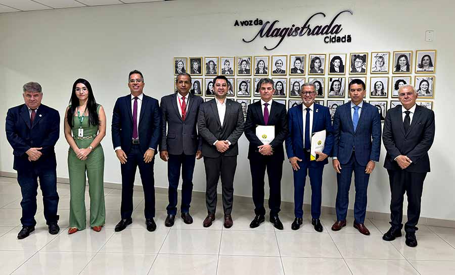 TJAC realiza reunião interinstitucional para debater implantação de modelo de Regularização Fundiária inspirado em Pernambuco