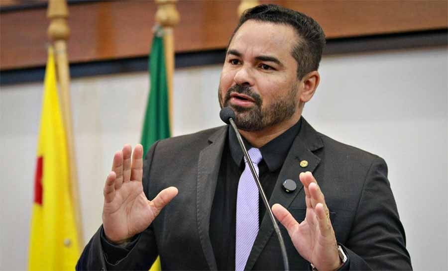 Arlenilson Cunha homenageia forças de segurança e cobra valorização dos profissionais no Acre