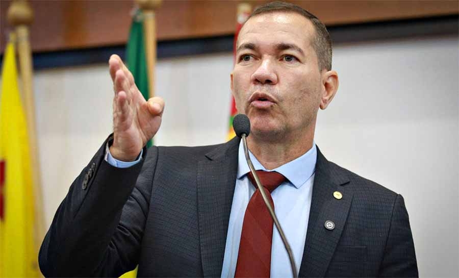 Gene Diniz declara apoio à recomposição salarial dos profissionais da segurança pública