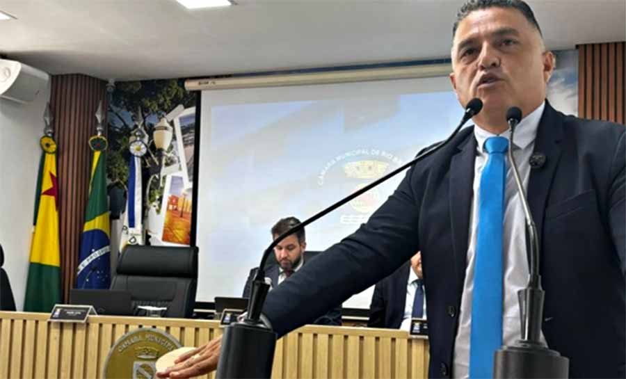 Éber Machado cobra do Executivo soluções humanizadas para as pessoas em situação de rua