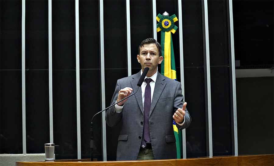 Eduardo Velloso apresenta dois projetos que reforçam a defesa dos produtores e moradores da Resex Chico Mendes