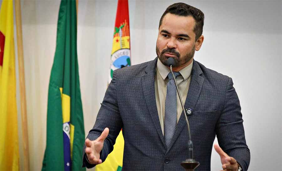 Arlenilson Cunha parabeniza policiais legislativos e pede apoio ao setor produtivo de Cruzeiro do Sul