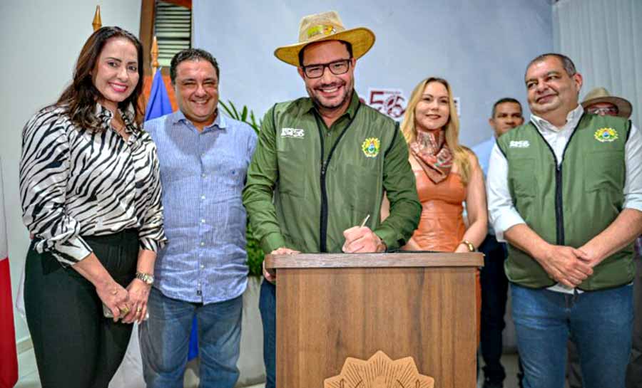 Acre inaugura nova rota internacional de exportação e governador celebra sucesso