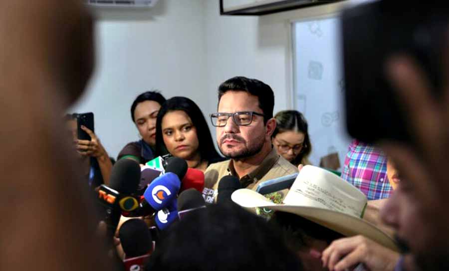 Governador Gladson Camelí destaca sucesso da edição de 50 anos da Expoacre em coletiva de imprensa