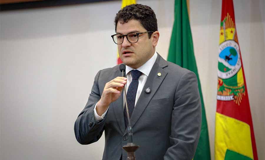 Eduardo Ribeiro propõe reuniões quinzenais na CCJ para acelerar análise de projetos