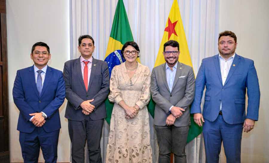 Acordo inédito no Acre impulsiona mercado de carbono com foco na preservação e inclusão social