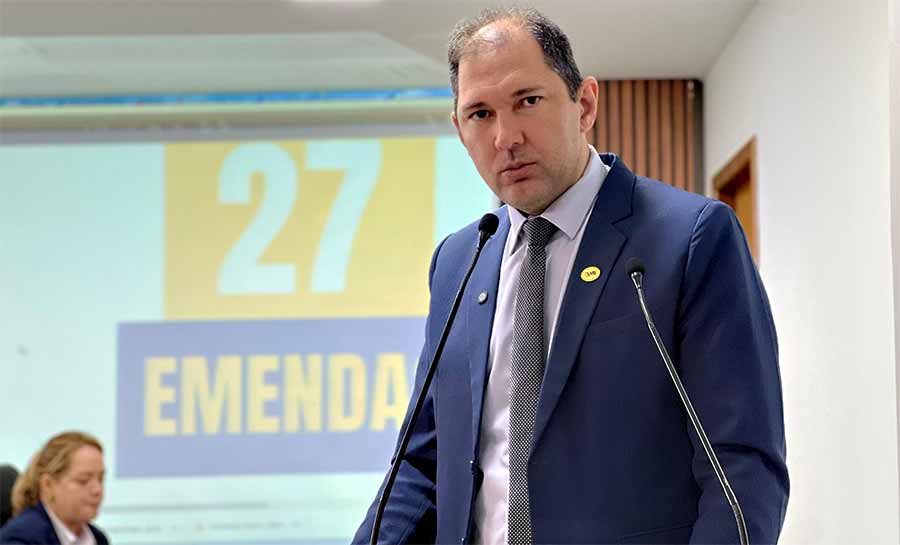 Presidente da Câmara apresenta PL que institui o Programa Municipal Farmácia Verde