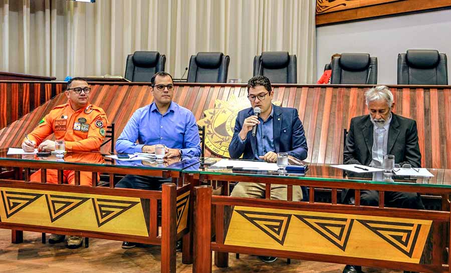 Aleac discute efeitos climáticos e impactos no Rio Acre em audiência pública