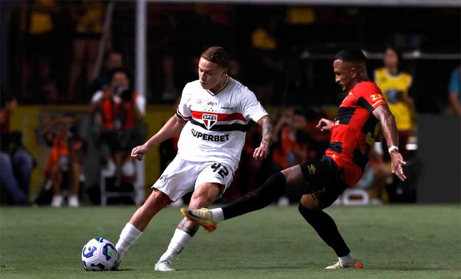 Promessas são protagonistas e São Paulo empata com o Sport