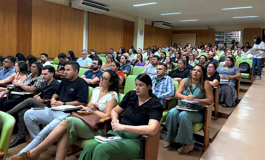 Governo do Acre recebe Escola de Administração Pública para capacitar servidores sobre mudanças climáticas