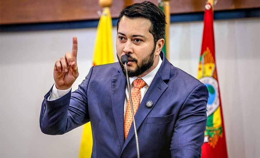 Emerson Jarude denuncia gasto de R$ 39 milhões com jatinho do governo e cobra prioridade em áreas essenciais
