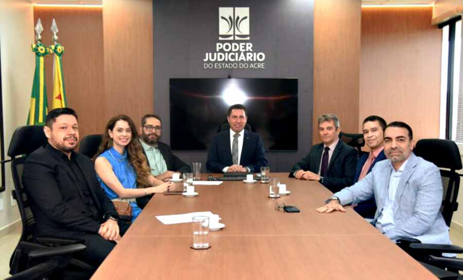 Governo do Acre firma termo de cooperação para ampliar acesso à documentação civil no Acre