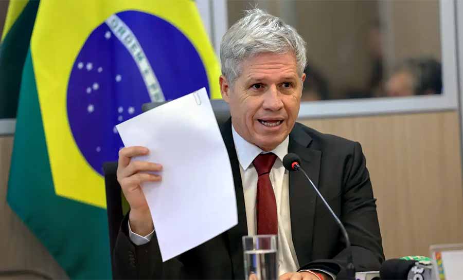 Governo pode prorrogar Brasil Soberano, diz Teixeira
