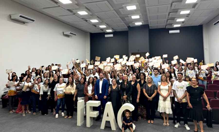 Programa Mulheres Mil forma 210 acreanas em cursos profissionalizantes e abre portas para o mercado de trabalho