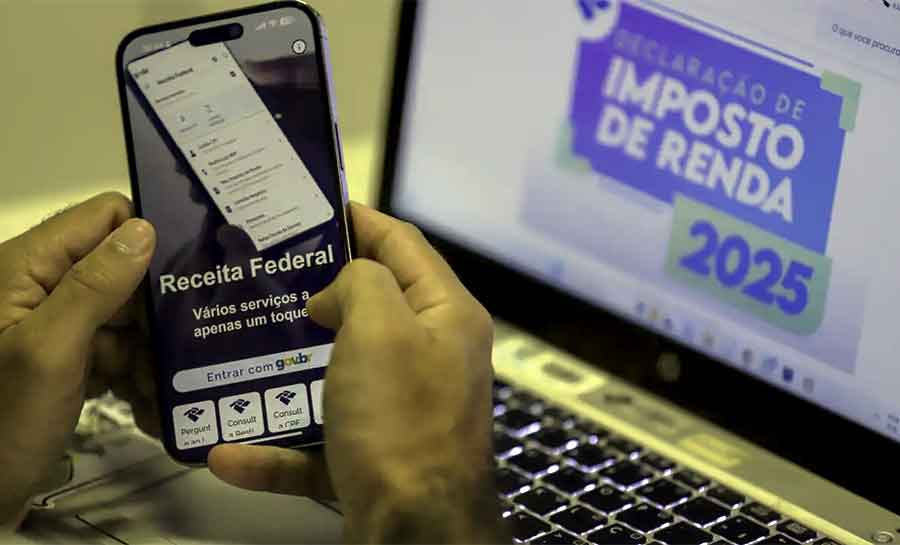 Receita paga nesta sexta-feira quarto lote de restituição do IR