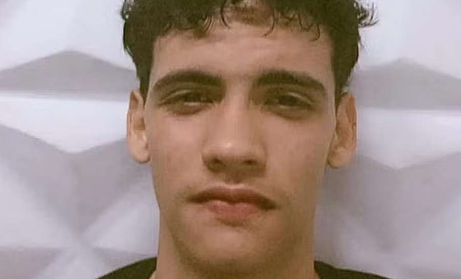 Jovem morre após se desequilibrar de bicicleta e ser atropelado em rodovia no Acre