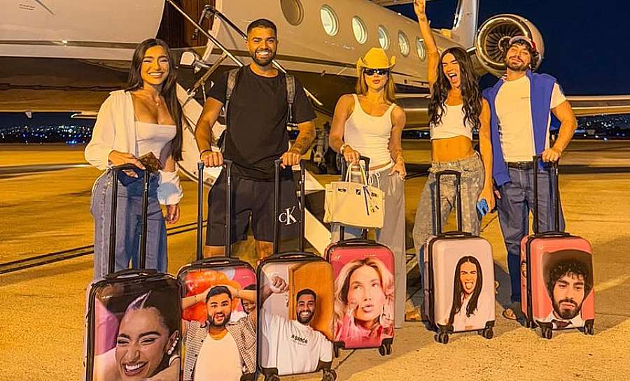 Virginia faz viagem com amigos e viraliza por conta das bagagens