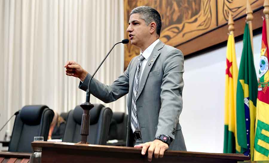 Fagner Calegário pede mais políticas públicas e cobra esclarecimentos sobre alimentação escolar e sistema penal