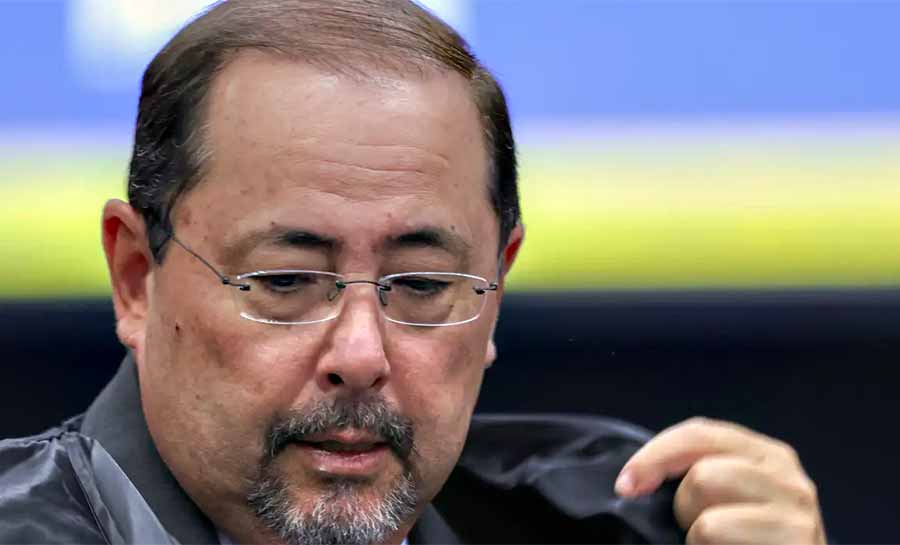 Não há uma única prova que ligue Bolsonaro a golpe de 8/01, diz defesa