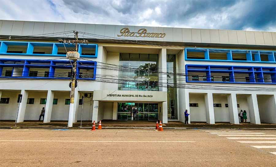 Prefeitura de Rio Branco alerta para aumento de casos de covid, reforça rede e orienta população