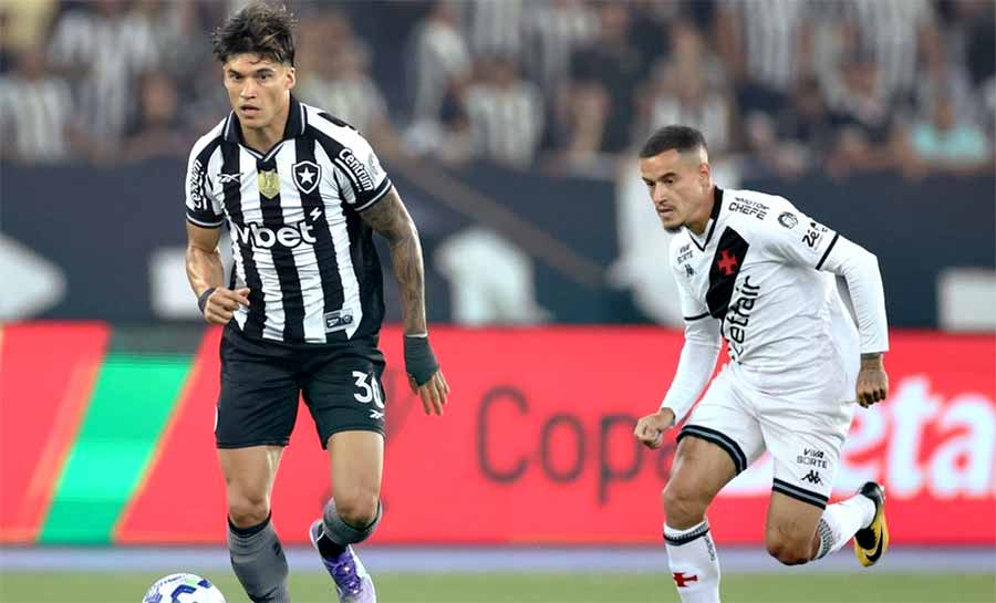 Léo Jardim volta a brilhar nos pênaltis, e Vasco elimina Botafogo