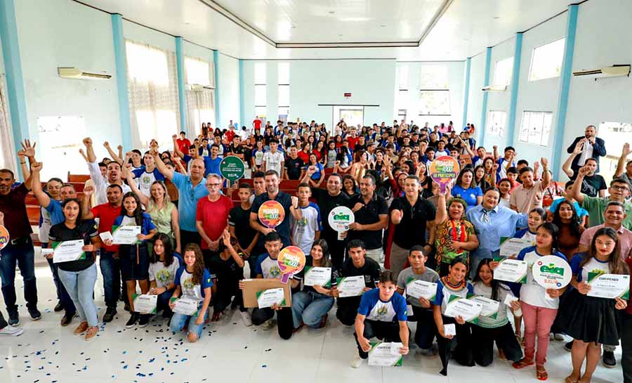 Aleac encerra projeto Redação Nota Mil em Mâncio Lima com participação inédita de escola indígena