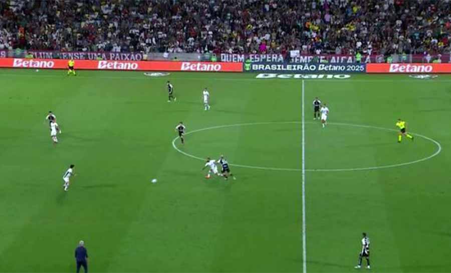 Em jogo morno, Corinthians vence Fluminense