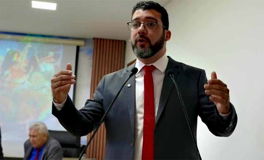 “Nós estamos discutindo transparência. Só isso”, dispara André Kamai em crítica ao contrato nebuloso da Ricco