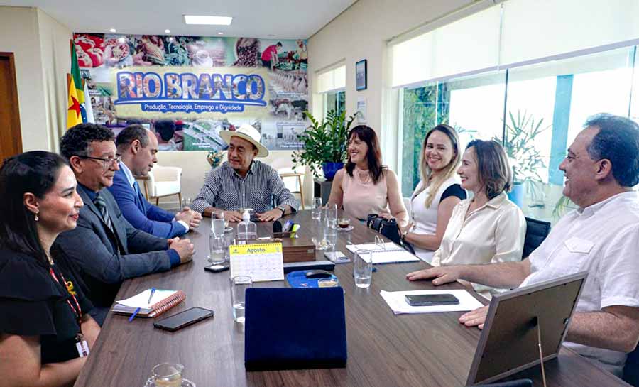 Fortalecendo a parceria: Prefeitura garante apoio ao TJAC para realização do Fonaje