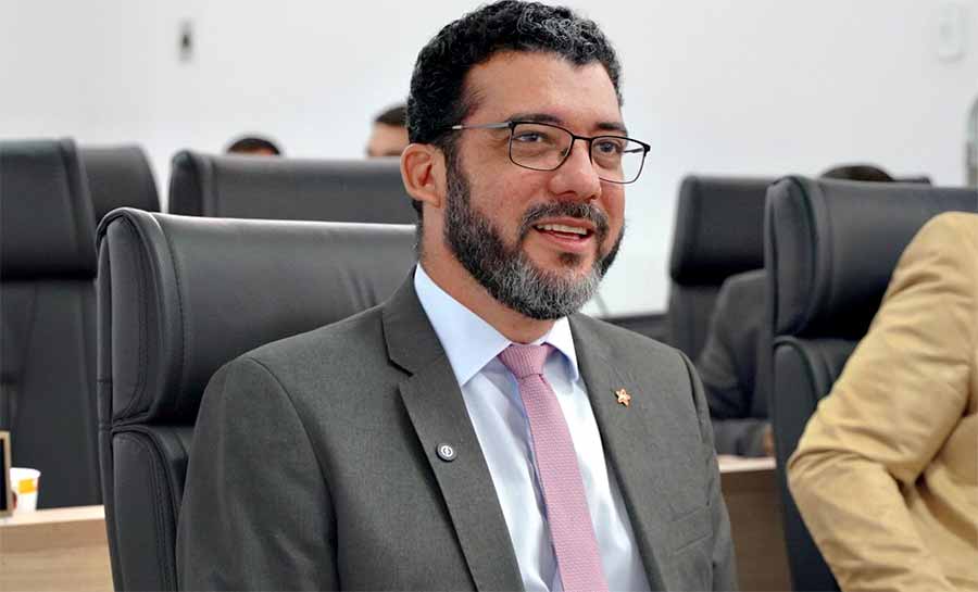 “Projeto cheio de ilegalidades”: denuncia André Kamai sobre manobra da Prefeitura para favorecer a Ricco Transportes