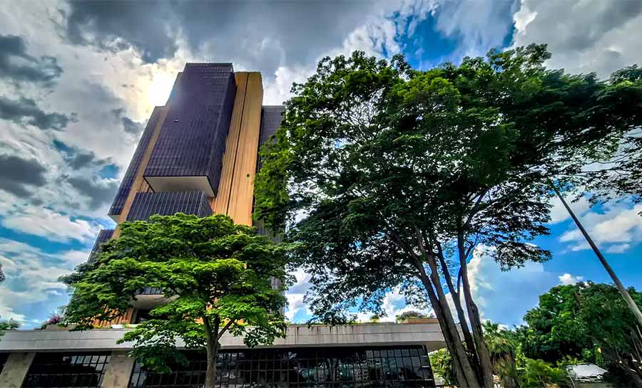 Ata do Copom indica Selic a 15% “por período bastante prolongado”