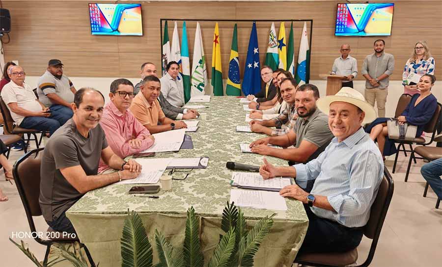 “União essencial para avançar”: Bocalom lidera assembleias da Amac e do Cinreso/AC em Cruzeiro do Sul