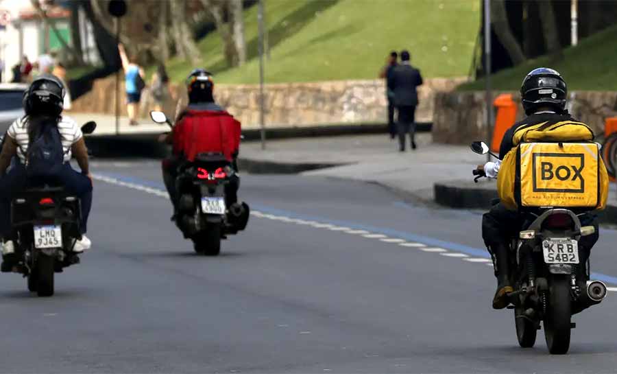 Número de trabalhadores por aplicativo cresceu 170% em 10 anos, diz BC