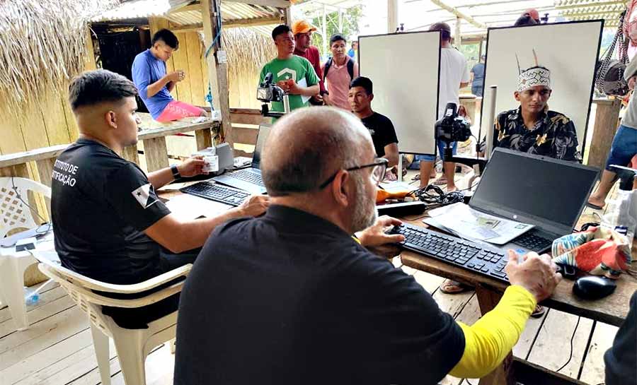 Comunidade indígena do Rio Iaco recebe ação da Polícia Civil para emissão de documentos