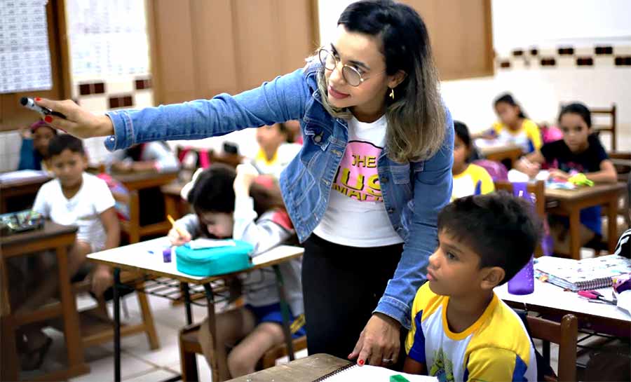 Governo publica editais de convocação para concurso e processos seletivos da Educação