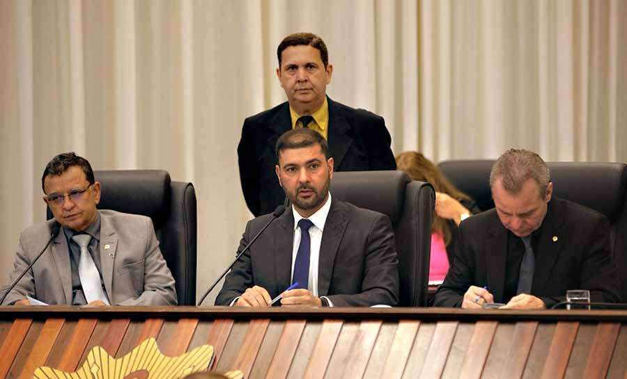 Aleac aprova projetos do Executivo após reunião de comissões