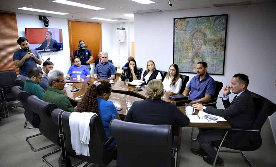 Aleac debate irregularidades nos pagamentos de servidores da saúde