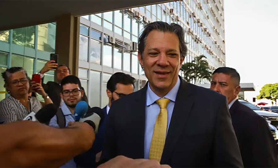 Haddad comemora aprovação da isenção do IR na Câmara: “Foi um golaço!”