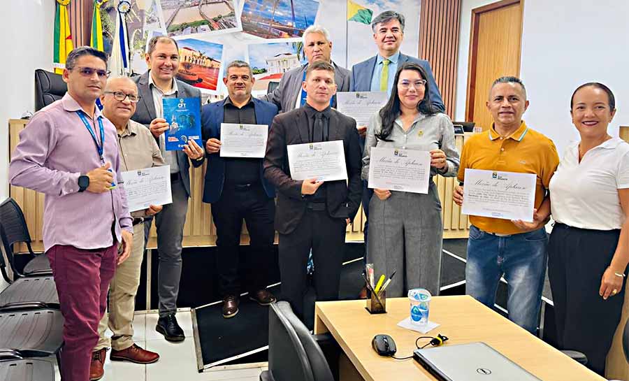 Vereador Joabe Lira homenageia técnicos industriais em sessão solene na Câmara