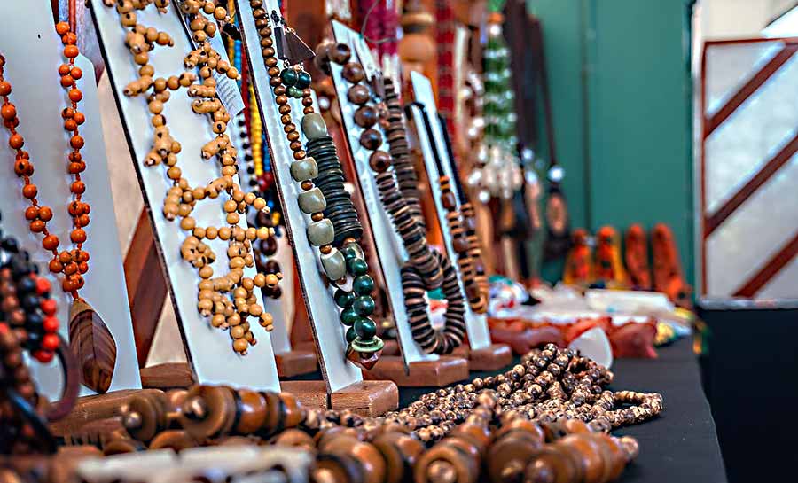 Artesãos do Acre faturam mais de R$ 45 mil em evento nacional de pós-graduação na Ufac