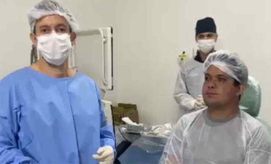 “Cego” há dois anos, morador de Brasileia volta a enxergar após cirurgia com o deputado Eduardo Velloso