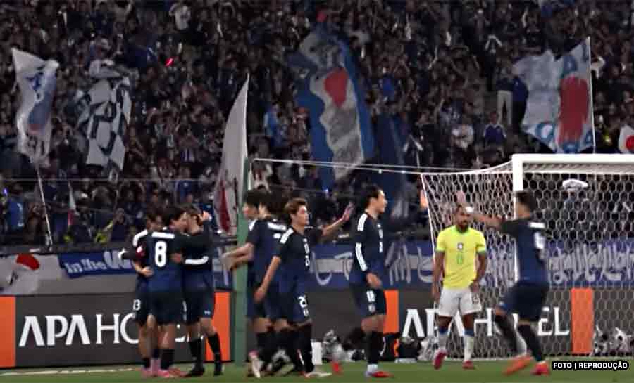 Brasil perde de virada para o Japão em dia de testes para Ancelotti